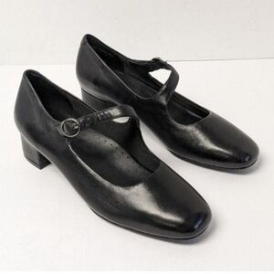 Trotters Women's Black Leather Mary Jane Strap Heels